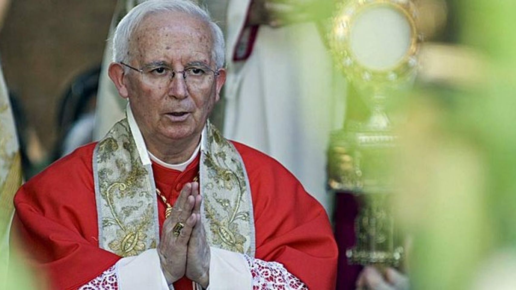 «Non abbiate paura»: la “tristezza” del cardinale Cañizares vedendo la cattedrale vuota