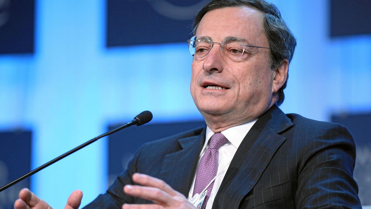 Il drago Draghi partorisce un ircocervo. O la va o la spacca.