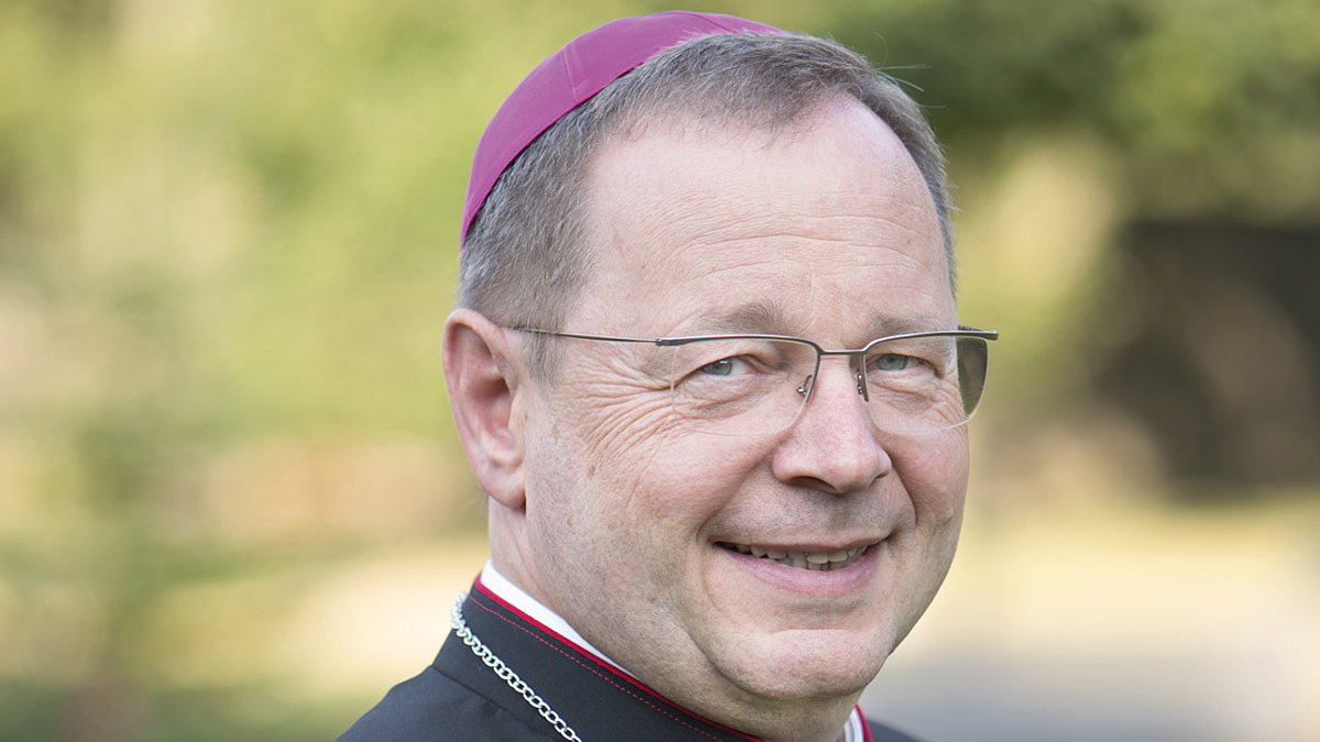 Germania, Mons. Bätzing critica la richiesta di interrompere le messe nella Settimana Santa