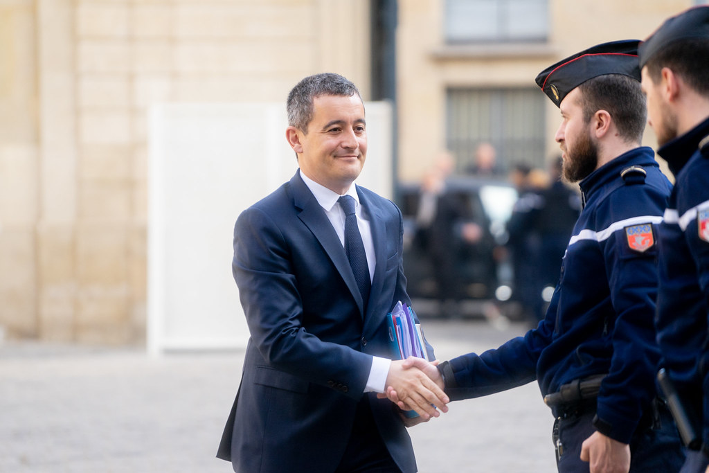 Francia, il ministro degli interni condanna l’attacco alla processione di Nanterre