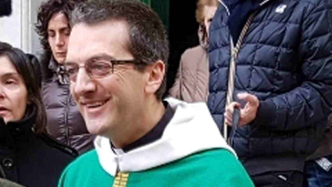 Liguria, sospeso il parroco «pro eutanasia e famiglie arcobaleno»