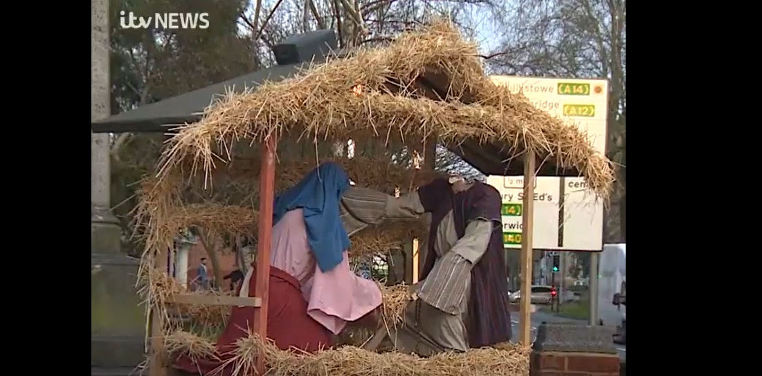 Vandali distruggono il presepe di un’antica chiesa in Inghilterra