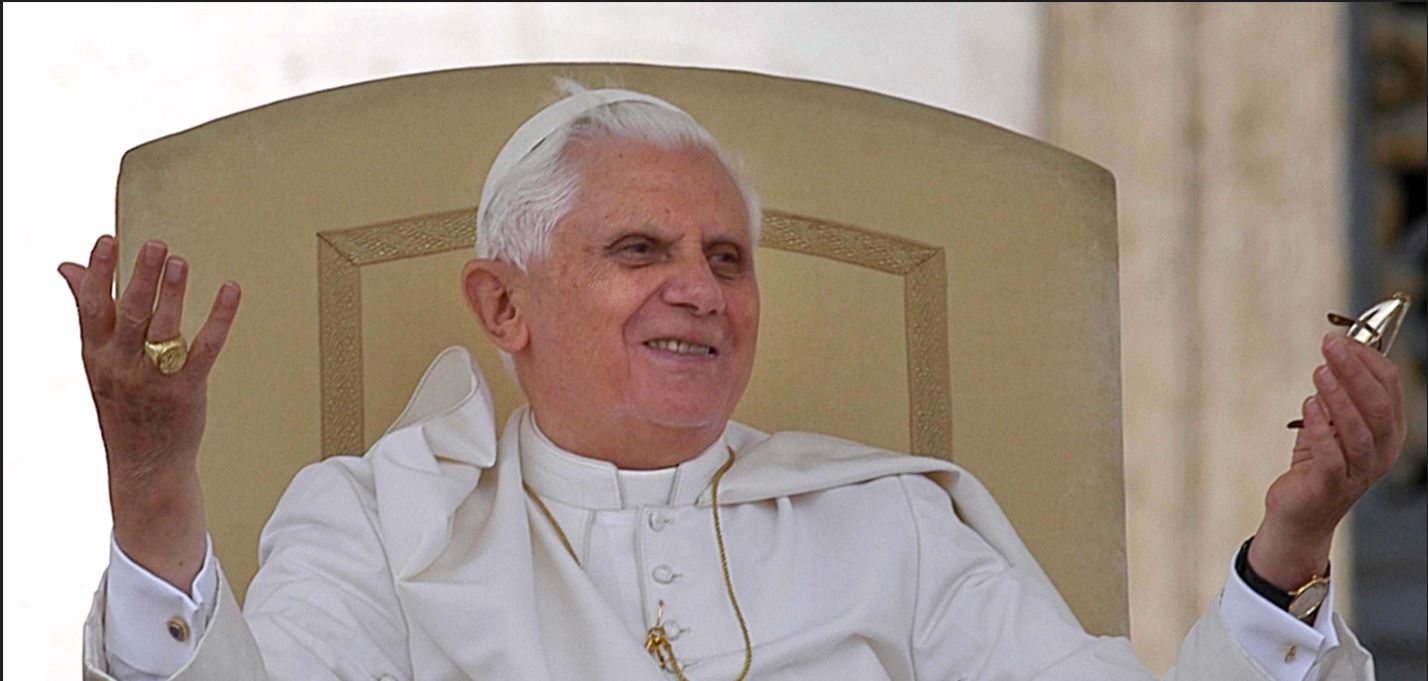 Benedetto XVI o del cristiano che non è un cretino