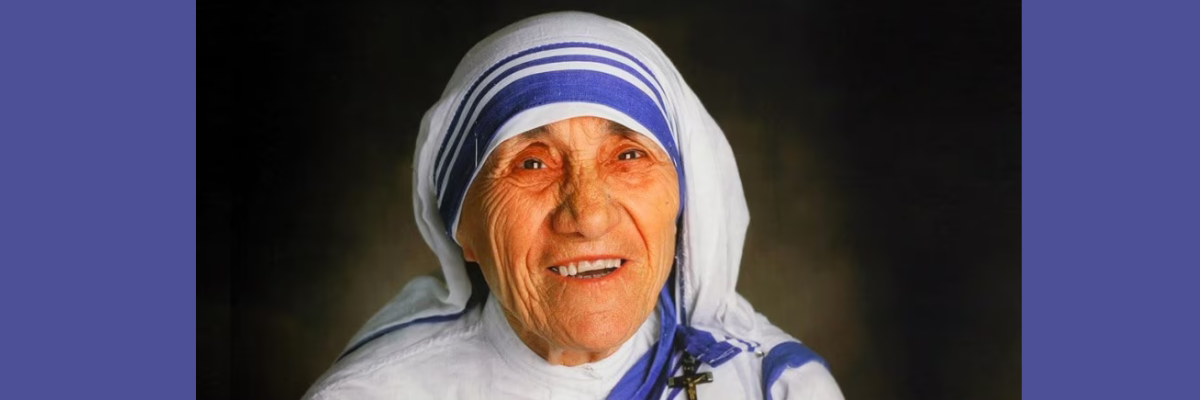 «Usava i poveri». Altro fango su Madre Teresa, ma i cattolici reagiscono