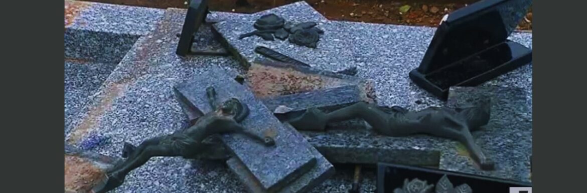 «Il posto dei fascisti». Oltre 80 tombe vandalizzate in Francia